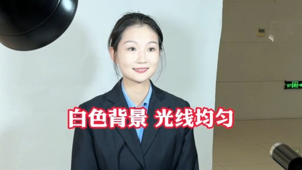 秒懂交管丨电子驾驶证照片丑到不想用？跟着交警换美照！