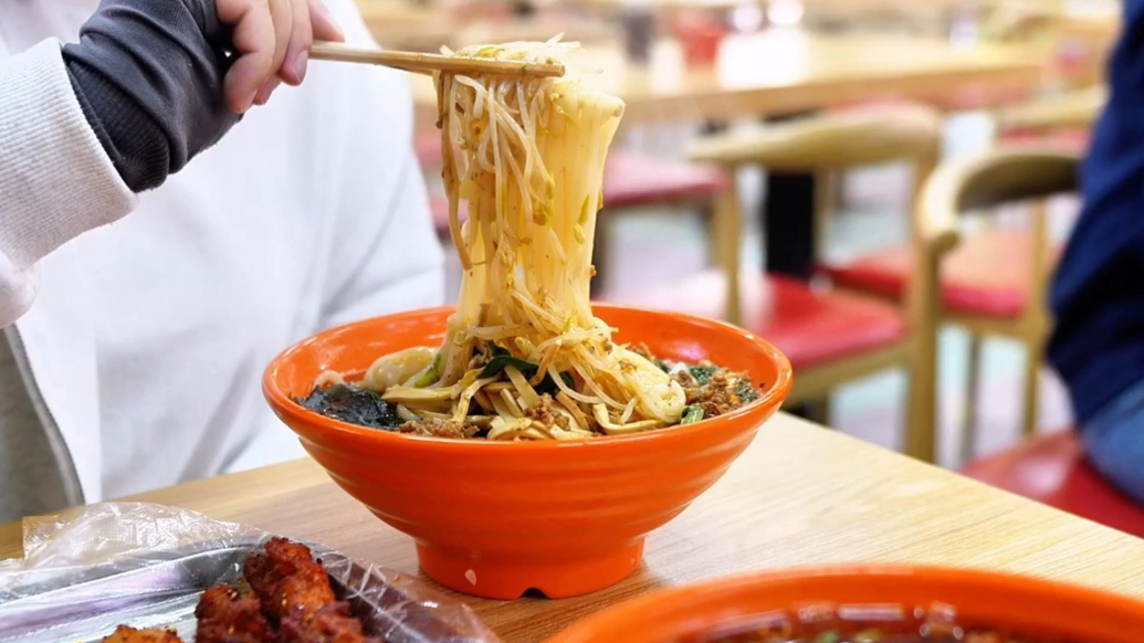 果然视频丨日照市东港区：香嫩里脊串