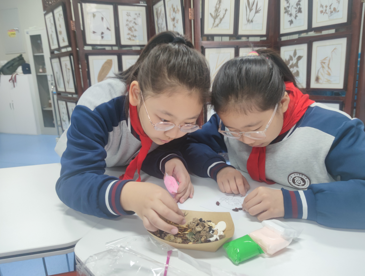 “红领巾 爱济宁”—“小中医养成记”周末半日营活动