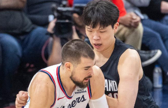 场均登场时间不到5分钟，杨瀚森迎来“新秀危机”