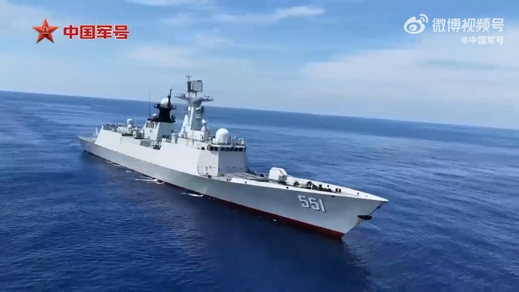 击毁“敌”舰艇和空中目标！我导弹护卫舰实弹“亮剑”