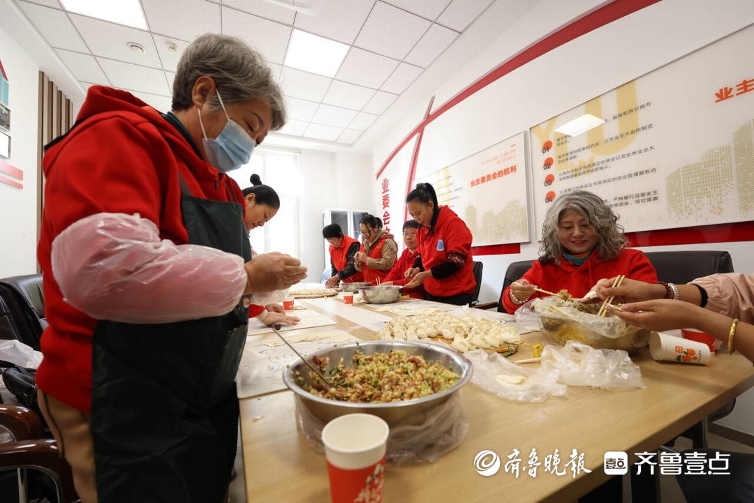 送上门的热水饺令老人泪目！烟台重阳节文明实践活动暖胃更暖心