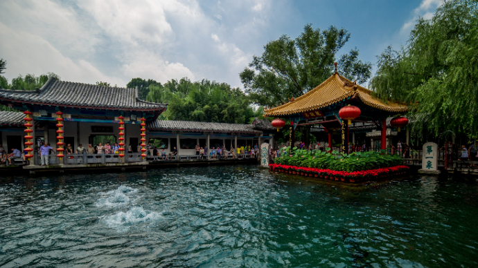 写作|泉畔的追思——忆周明先生二三事