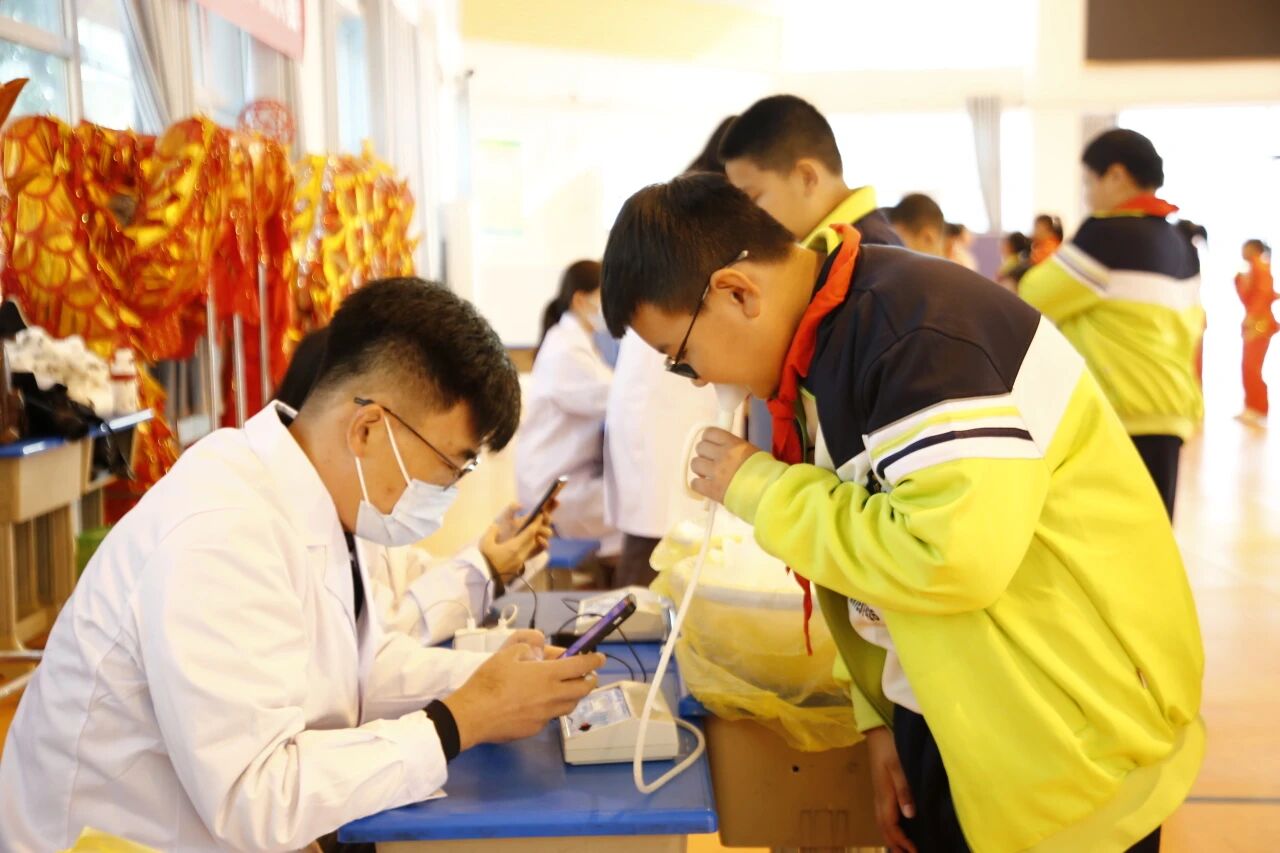 筑牢健康防线，临沂南坊小学为全体学生进行年度健康体检