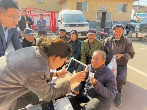 日照银行临沂分行:“孝善食堂”项目为更多老年居民提供就餐便捷服务