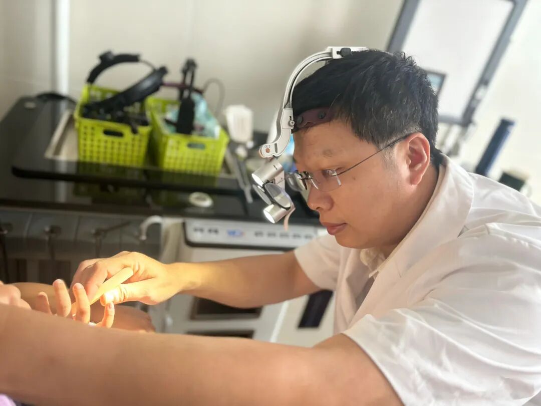 耳闷不适反复困扰，北大医疗鲁中医院内镜微创解患者烦恼