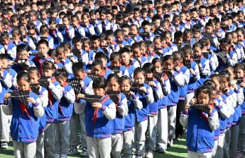 三千余名学子齐奏排箫，济南育秀中学小学部排箫擂台赛开赛