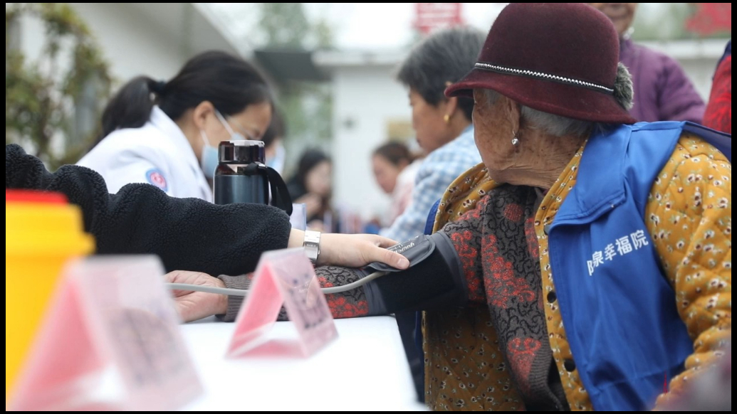 孝声传齐鲁|三年倾尽所有，这位乡医让更多老人在家门口安享晚年