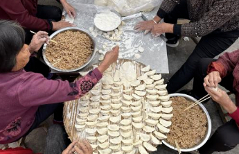 别出心裁！村民变身“导演”，蒙阴公家万村把重阳节过出新花样