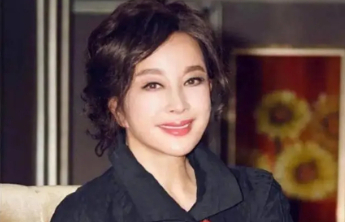 结束18年合作，刘晓庆与易钢解约