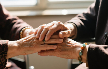 山东齐润控股集团以“三维一体”社会责任体系构建企业敬老新范式