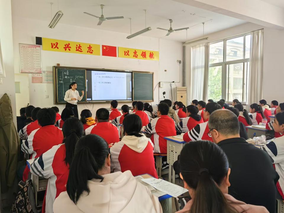 潍坊2.9万随迁子女“应入尽入”，实现家门口上学