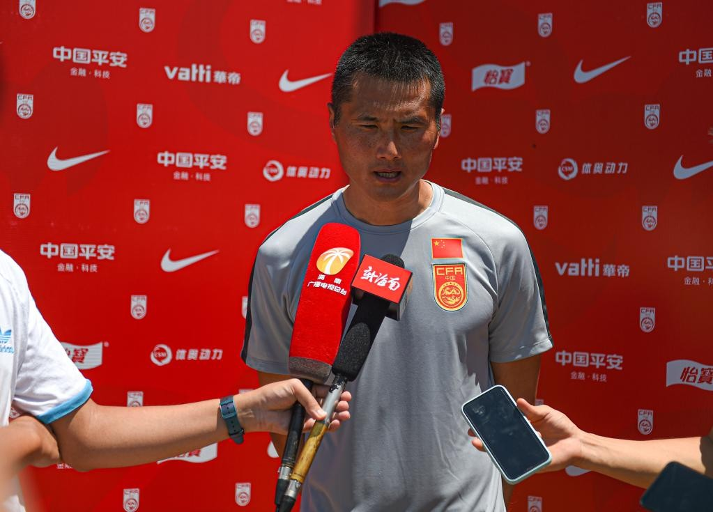 邵佳一正式成为中国男足主教练，时不我待，年轻球员更展现自我