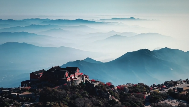 Explore Taishan Mountain's autumn splendor