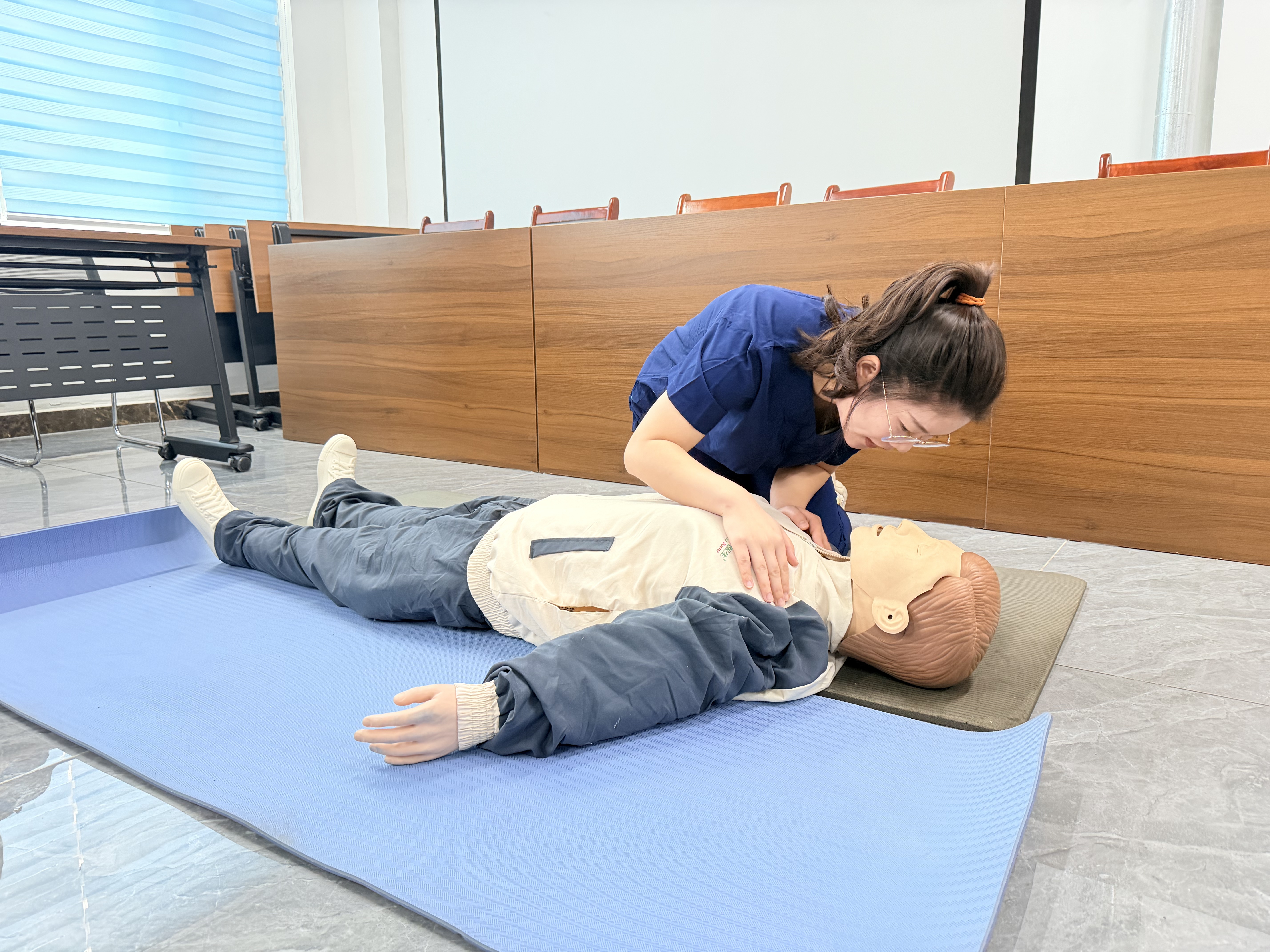 德州长河街道华嬉社区开展急救培训活动