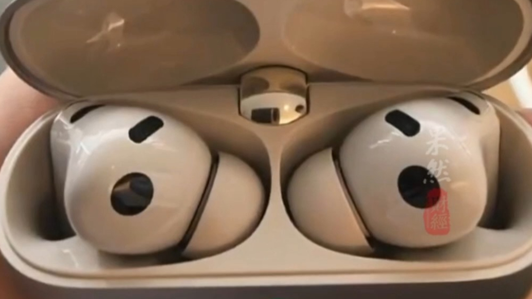 果然财经|“星闪”商业化加速，华为全球首款星闪耳机亮相