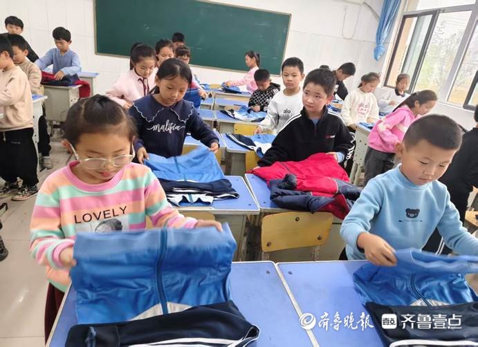 广平镇双庙魏小学开展“叠衣服”劳动实践活动