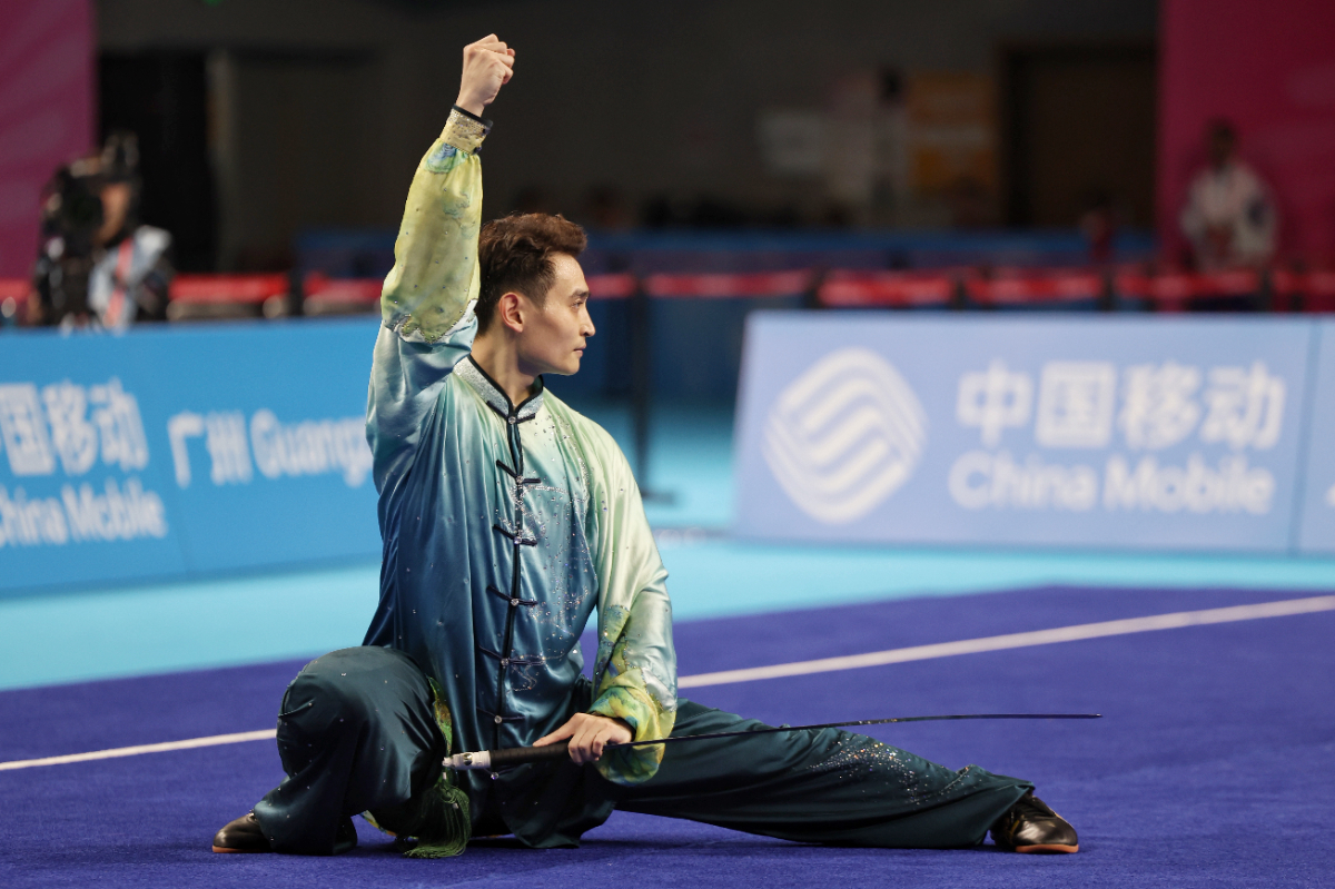 十五运|侠客剑出鞘！男子太极拳太极剑全能决赛，山东刘德文夺金