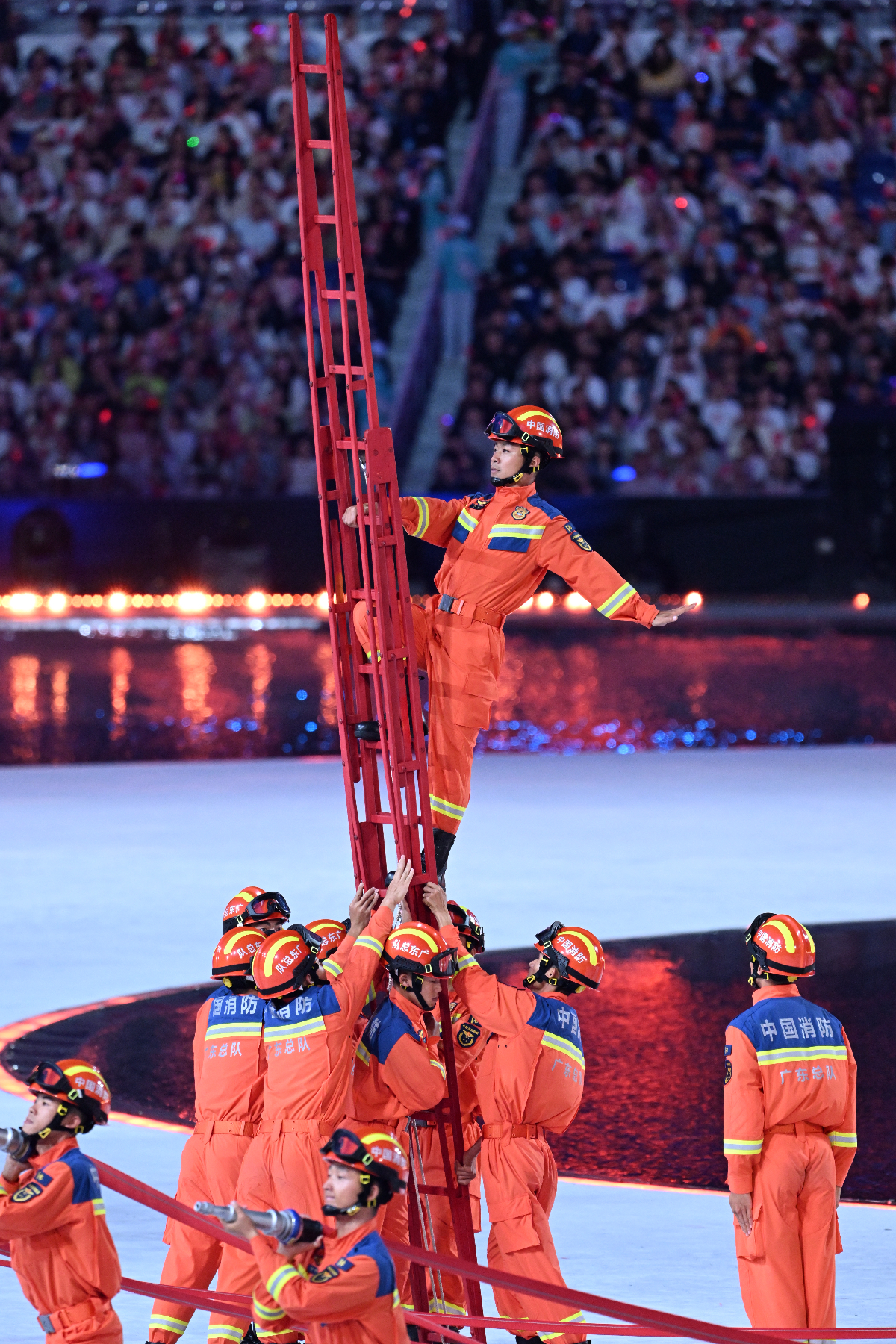 图集|全运会开幕式暖场节目《忠“橙”本色》引观众欢呼