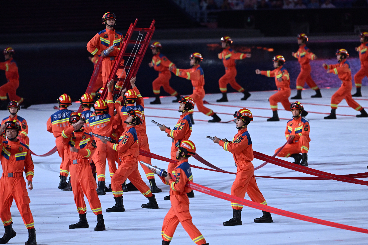 图集|全运会开幕式暖场节目《忠“橙”本色》引观众欢呼