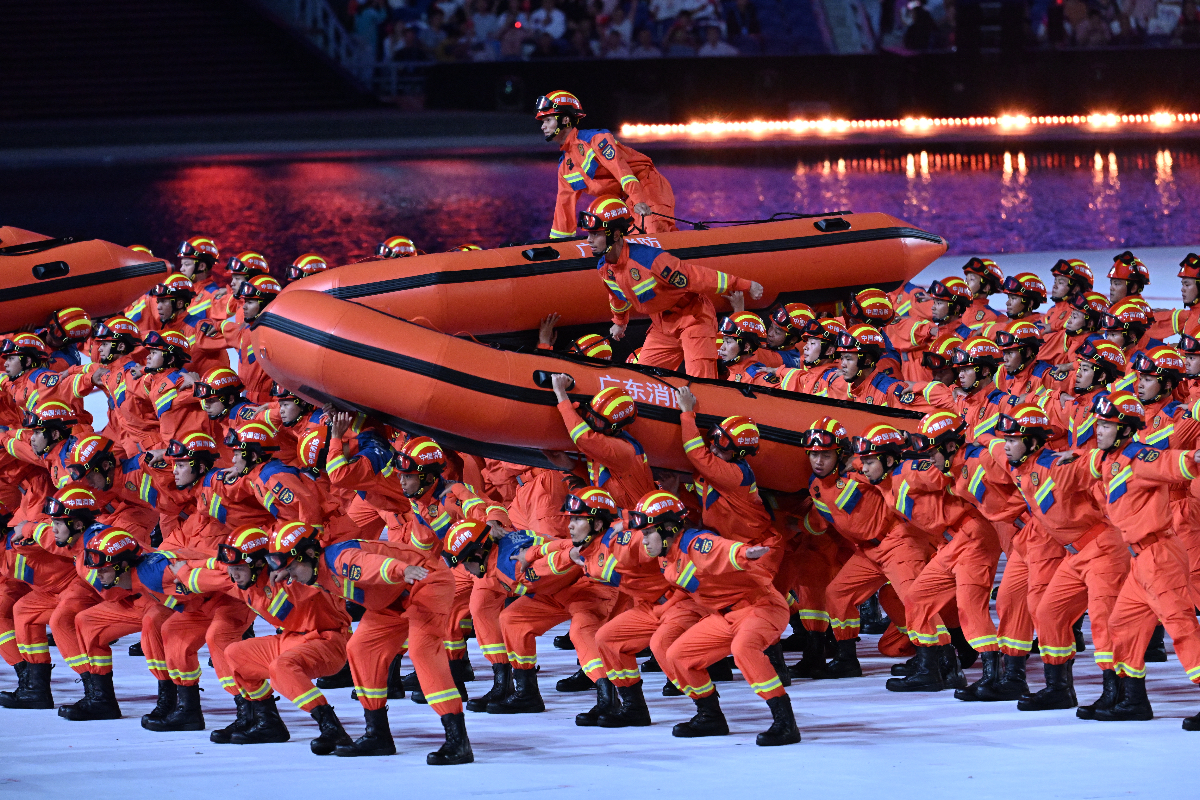 图集|全运会开幕式暖场节目《忠“橙”本色》引观众欢呼