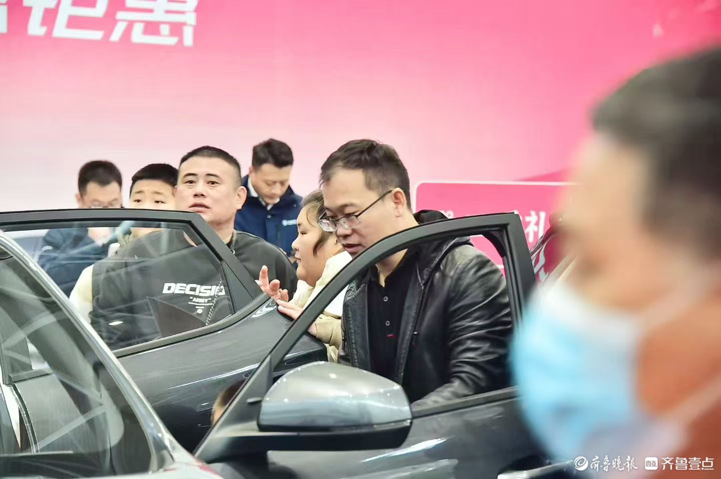 新能源汽车购置税政策调整在即，是现在“抄底”还是明年“尝新”？