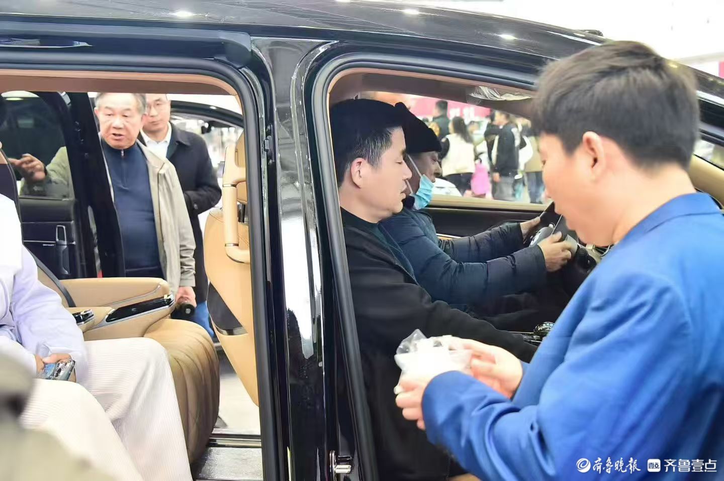 新能源汽车购置税政策调整在即，是现在“抄底”还是明年“尝新”？