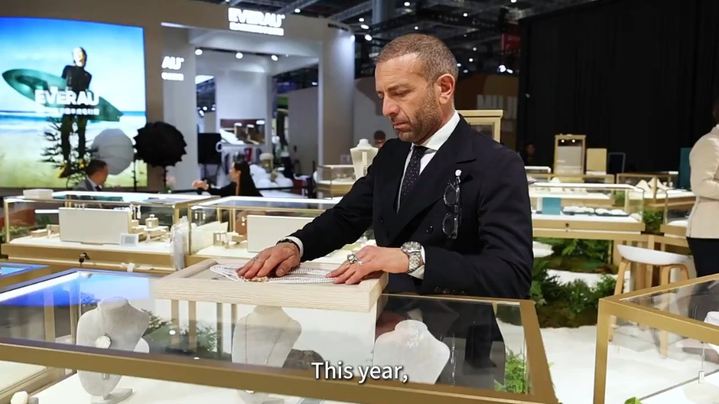 Italian jewelry merchant: Seven trips to CIIE, taking root in China