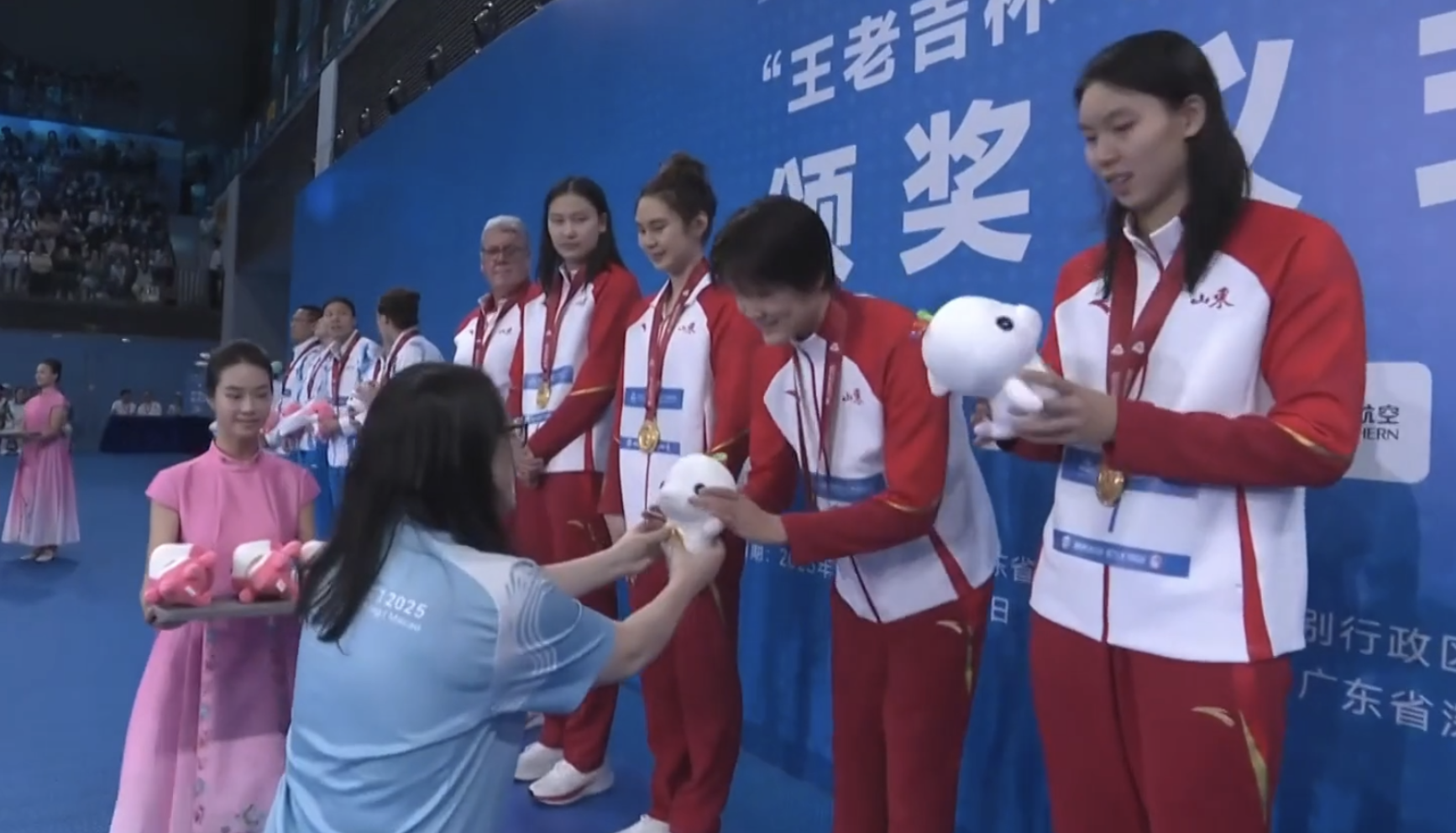 十五运|14岁斩获金牌，张昕煜省队教练：她有股不服输的精神