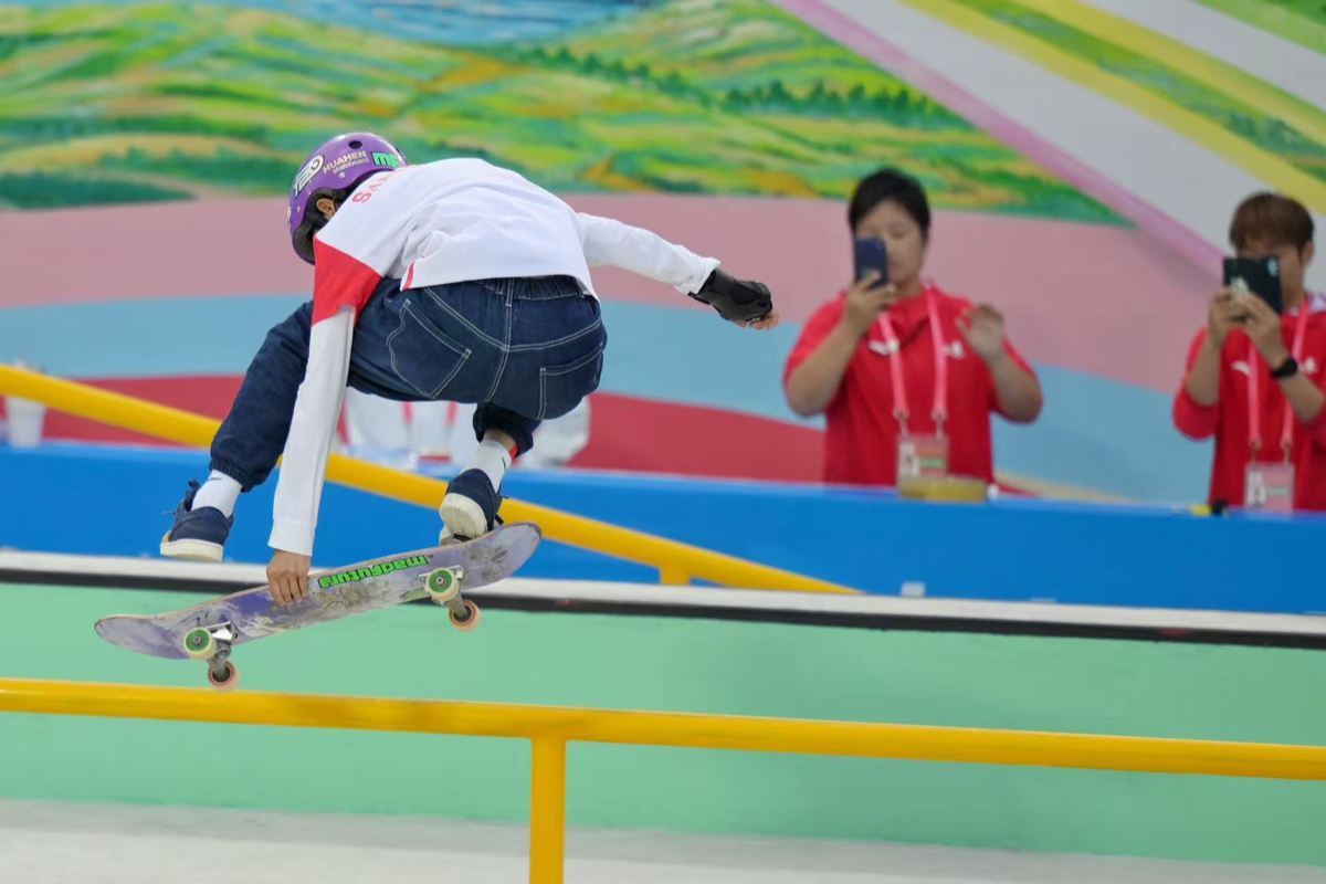 图集｜济南小将崔宸曦夺十五运会滑板女子街式赛金牌