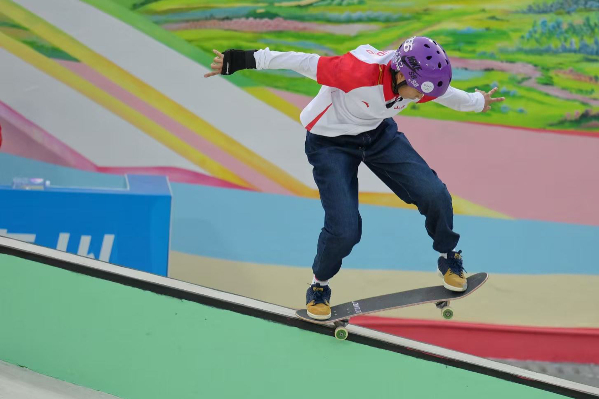 图集｜济南小将崔宸曦夺十五运会滑板女子街式赛金牌