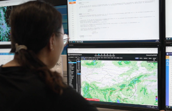 山东气象风云先锋|在风雨中砥砺成长——青岛市气象综合保障中心高级工程师李凤