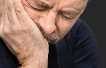 “要命”的牙疼到底应该怎么办？