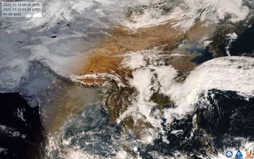 超8万人紧急撤离！大暴雨、罕见狂风来袭，这些地方请注意
