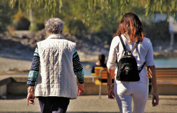 “外包儿女”的存在并无不可