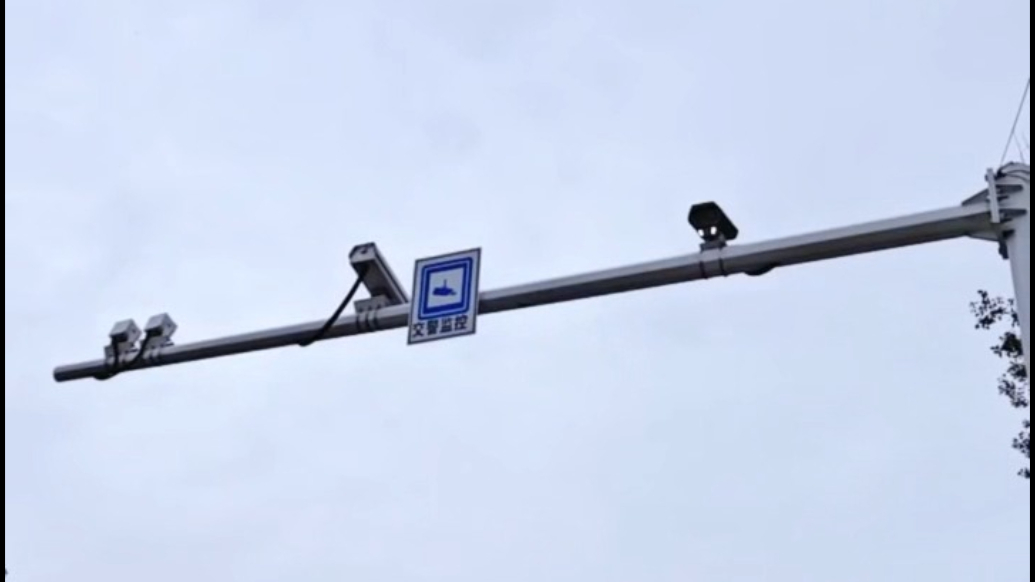 百日整治丨监控抓拍＋AI识别！滨州交警提升农村群众头盔佩戴率