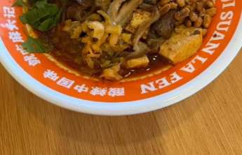 麻六记酸辣粉美国洛杉矶一门店多名顾客称吃完后腹泻，多方回应
