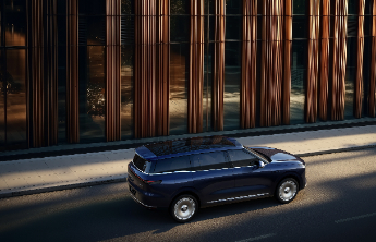 行业首创车载地暖！智己LS9震撼上市，32.28万元起