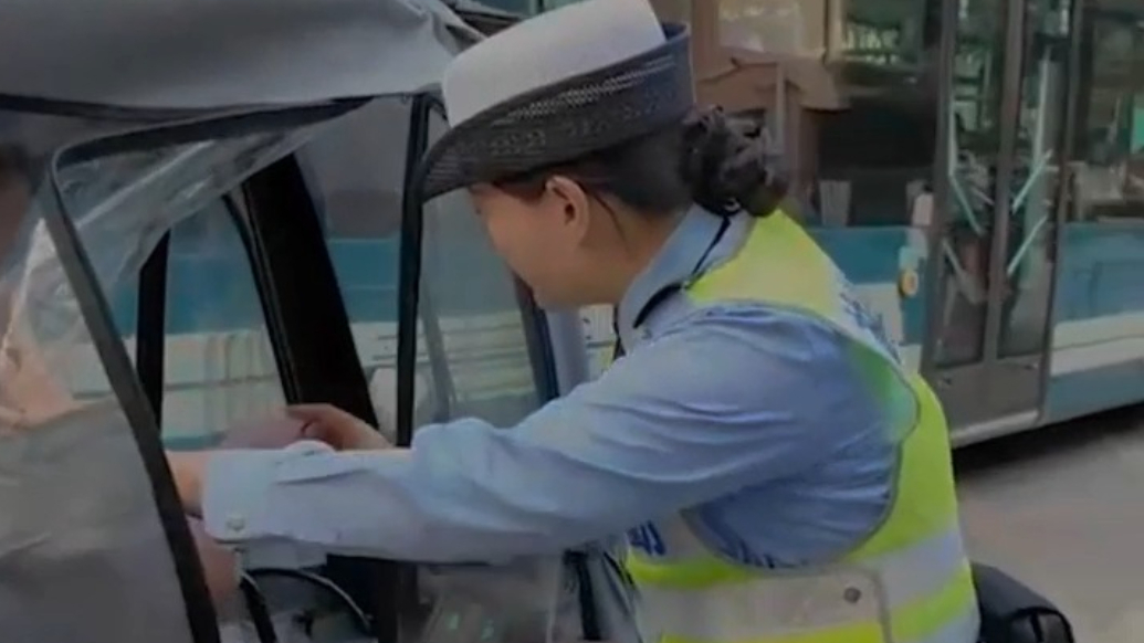 升级85所学校周边交通设施！济南交警筑牢校园安全防线