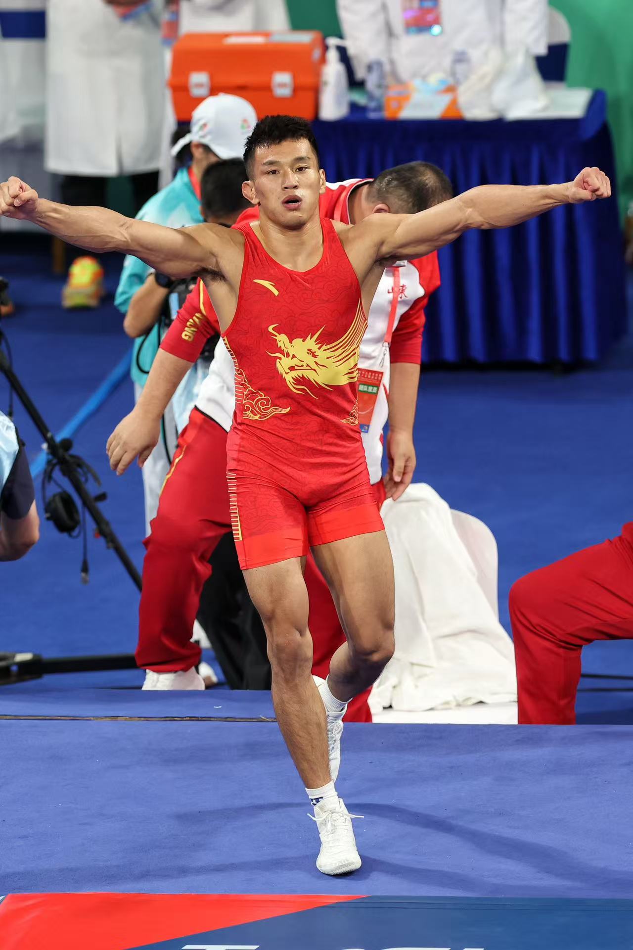 图集｜山东选手刘瑞斩获十五运摔跤男子古典式77公斤级冠军