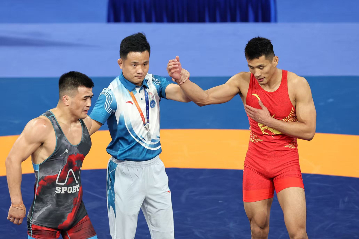 图集｜山东选手刘瑞斩获十五运摔跤男子古典式77公斤级冠军