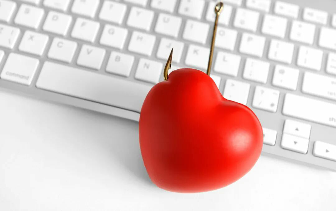 境外间谍伪装“完美男友”接近我机关工作人员，国安部披露案件详情