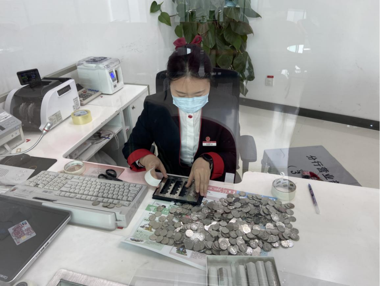 中信银行济南分行“小硬币”传递“大温暖”