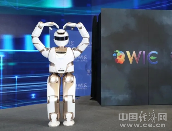 乐见人形机器人成“双11”新主角