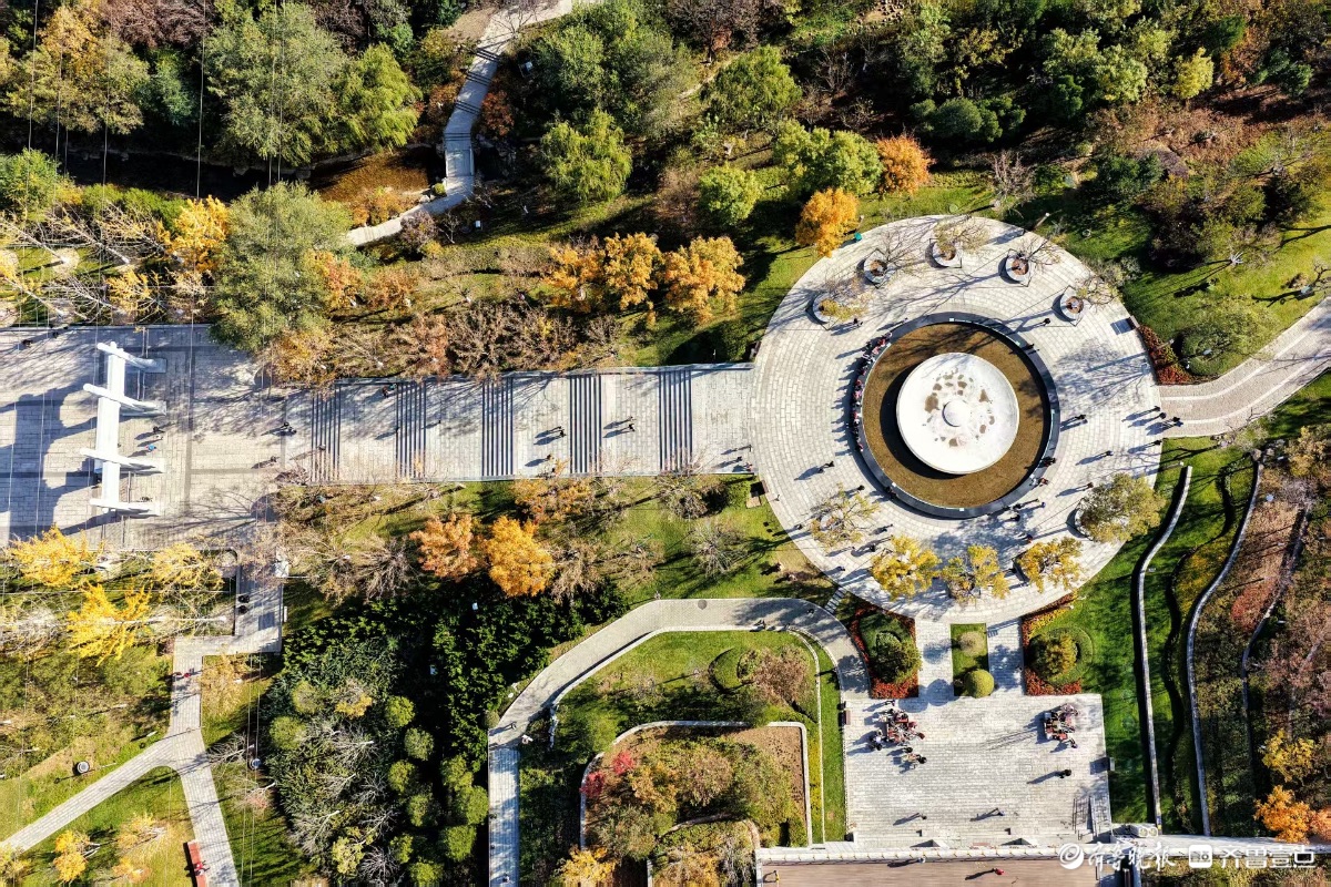 鸟瞰佛慧山进山广场