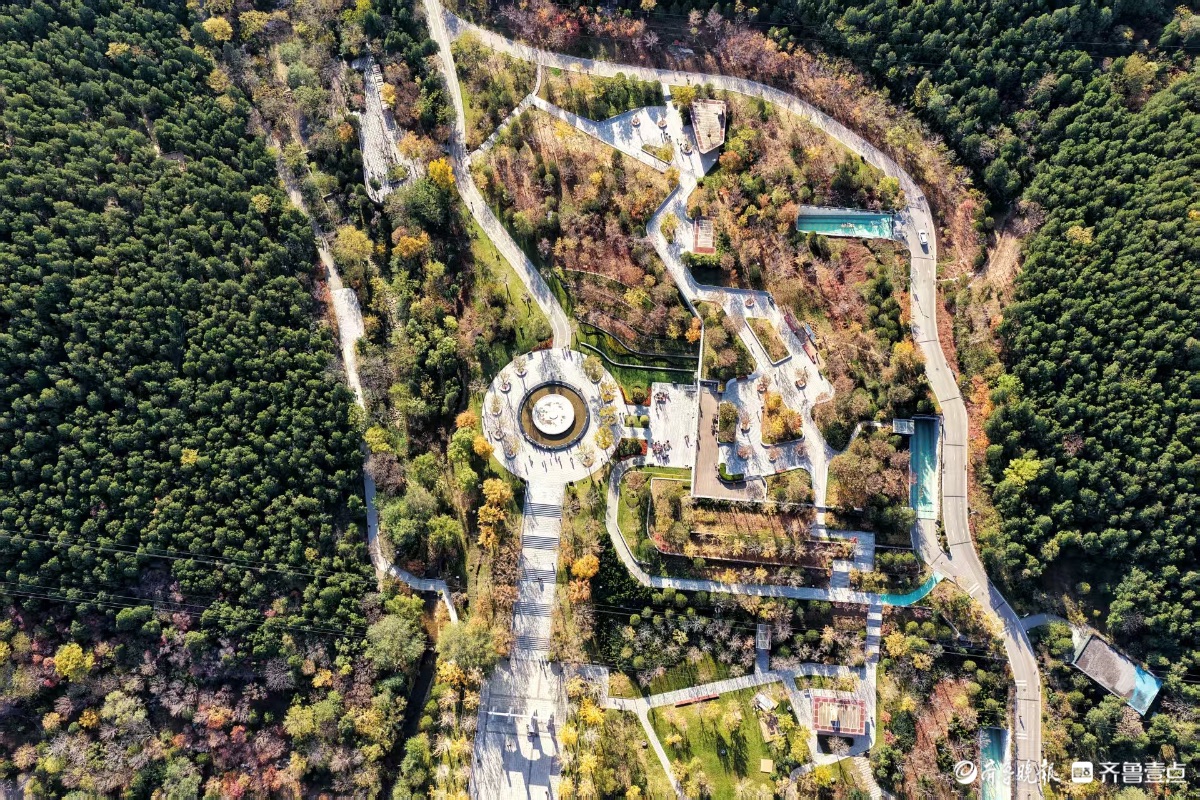 鸟瞰佛慧山进山广场