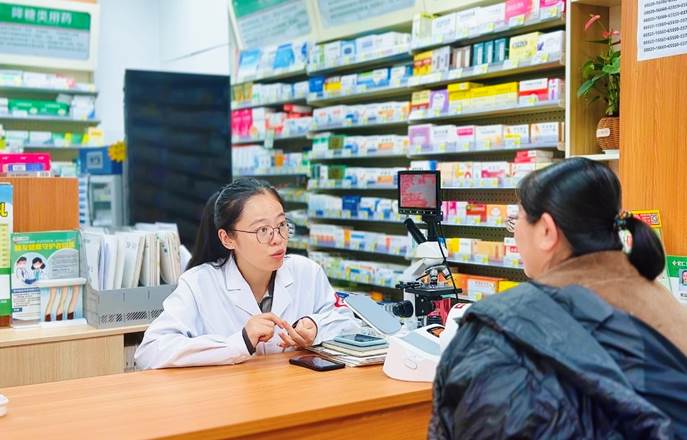 信宏仁闪光者｜翟田田：一双药师手，抚慰百般心