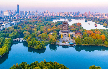 壹点日历11.15|困难像弹簧，你强它就弱！早安，新的一天