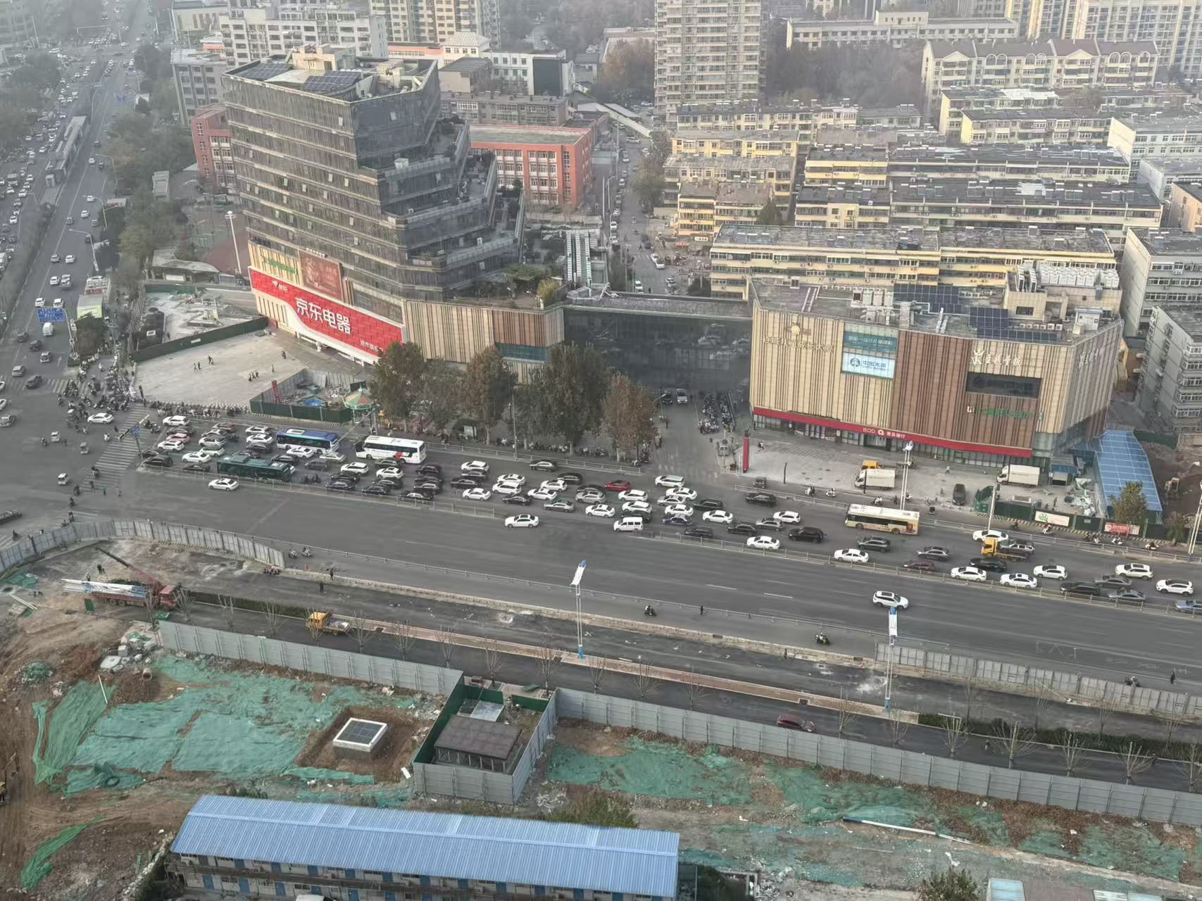 壹探轨道|围挡逐步撤除！济南地铁4号线纬十二路站“显露真容”