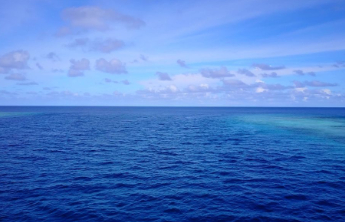 中国海警舰艇编队11月16日在我钓鱼岛领海巡航